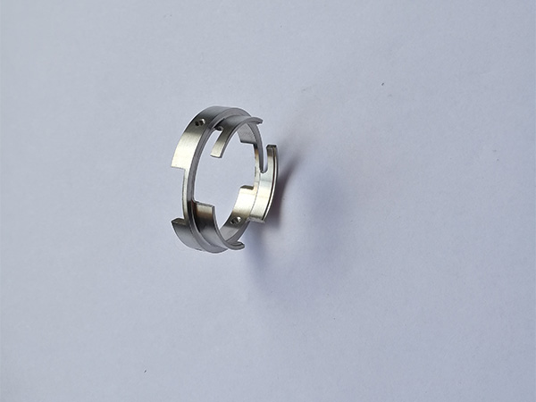 �����ӹ�